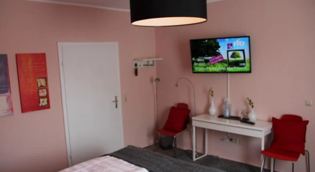 Hotel Lahngarten, Забронировать Отель Марбург земля Гессен, рядом с Sandstrand Aroma Cafe