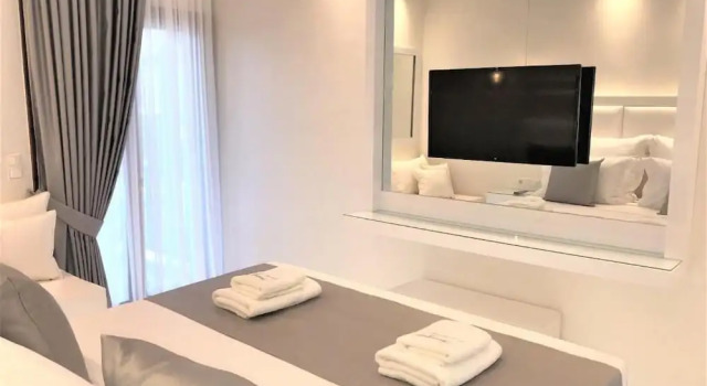 Amaryllis Luxury Rooms