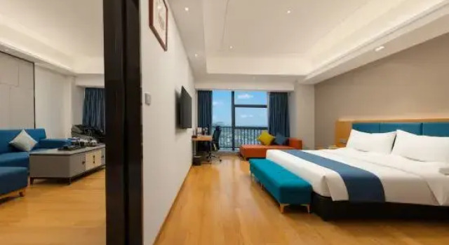Люкс Executive Zhongshan Triangle  Korsan Hotel