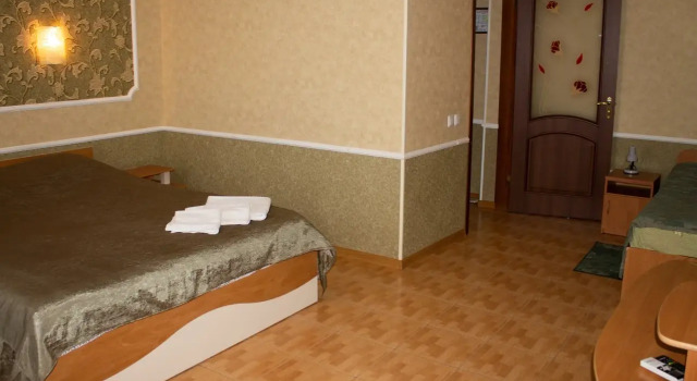 Absolyut Inn, Rezervovat Hotel Evpatorya 