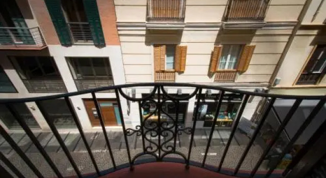 Holidays2malaga Strachan 4, Забронировать Отель Малага Коста-дель-Соль, рядом с Музей Кармен Тиссен