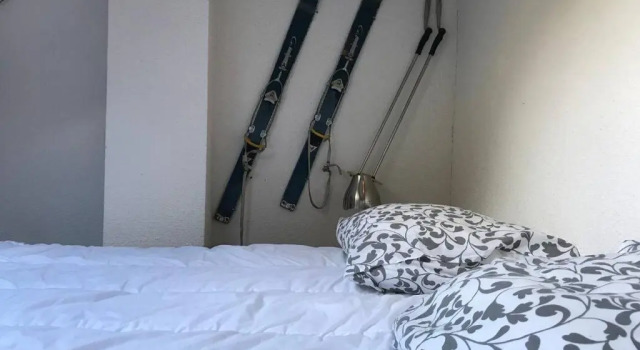 Grand T3 en duplex pour 6 avec parking couvert, Rezervasyon Otel Pyrenees National Park otoparklı oteller, Otopark