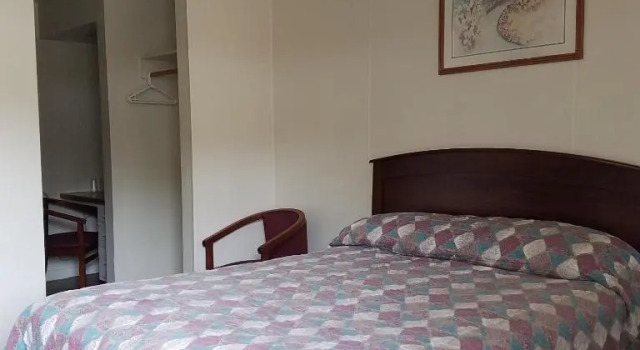 Номер Standard Greenwell Motel
