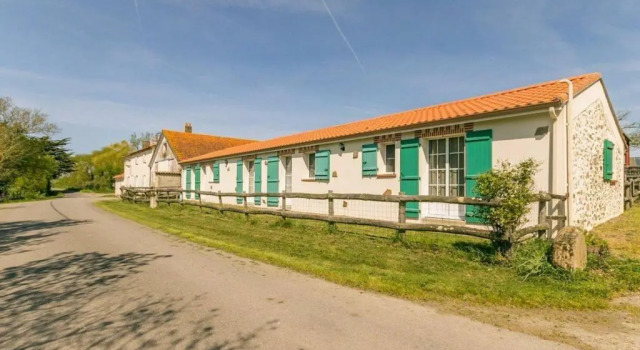 Gîte spacieux avec jardin, SPA, et équipements bébé près de Pornic - FR-1-306-1041, Забронировать Отель Сен-Пер-ан-Рес Loire-Atlantique