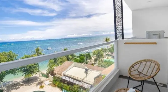 Номер Premier с балконом Solea Coast Resort Panglao