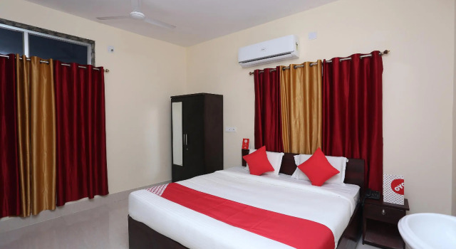 OYO 18355 Hotel Moonlight, Rezervasyon Otel Bhubaneshwar Orissa
