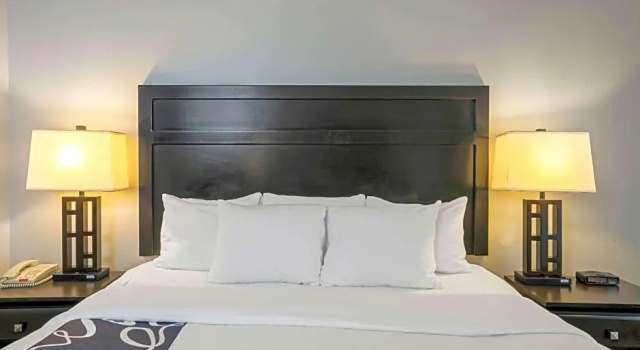 Номер Standard La Quinta by Wyndham Brookshire West Katy