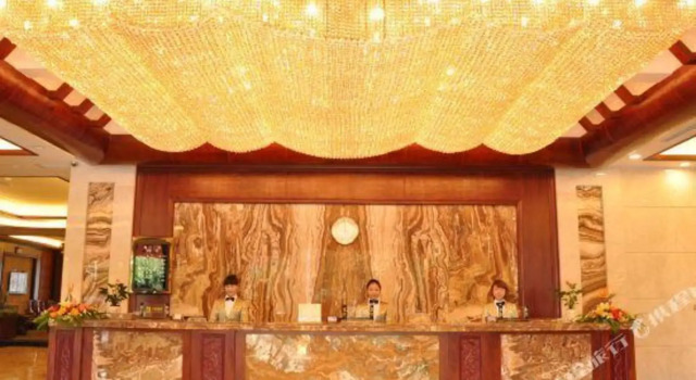 Kunming Caiyun Zhinan Hotel (Kunming International Trade Convention and Exhibition Center), Rezerwuj Hotel Hotele w Kunming z parkingiem, Parking
