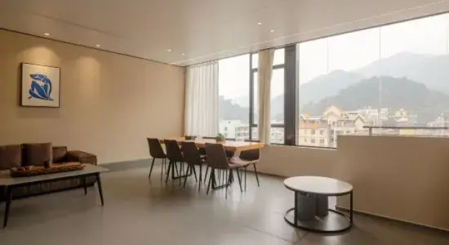 Люкс Luxury Shangshan Road,DinghuDistrict,ZhaoqingAgriculturalSchool northeast gate  Fang HotelFang Hotel