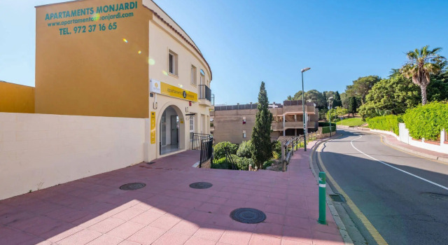 Apartaments Monjardí, Prenota Hotel Hotel a Costa Brava con piscina, Piscina