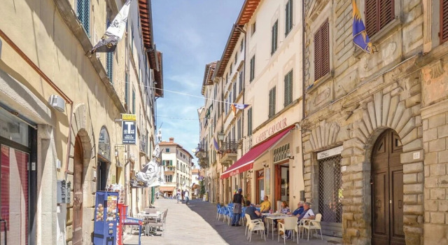 Beautiful Apartment in Monte San Savino With 2 Bedrooms and Wifi