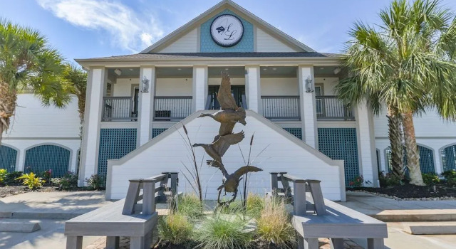 Harborwalk Lodge, Buchen Sie Bed & Breakfast Hitchcock Texas