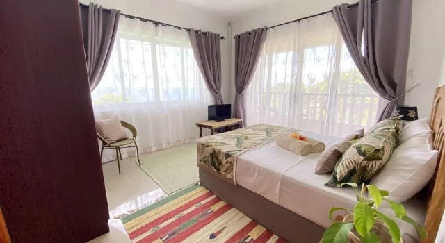 Dusk to Dawn, Book Hotel Hotels in Mahe with Parking, Parking