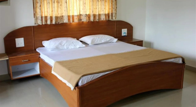 The Green Lodge, Rezervovat Hotel Nainital Uttarakhand