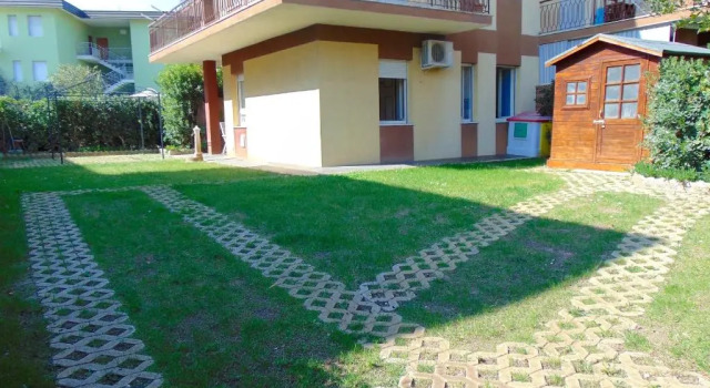 M152 - Marcelli, nuovo trilocale con giardino, Rezervovat Hotel Marcelli 