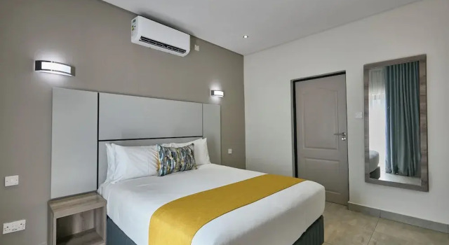 Номер Standard Oasis Hotel