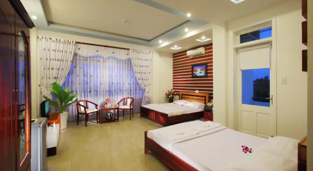 Четырёхместный номер Standard с видом на море Gold Stars Hotel
