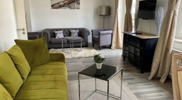 Апартаменты FHS ApartHotel