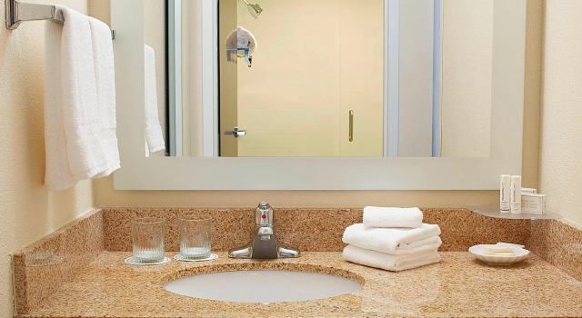 Четырёхместный люкс SpringHill Suites by Marriott Atlanta Six Flags