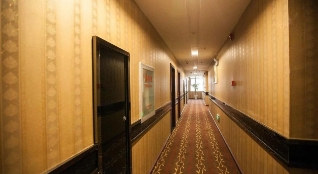 Shunfeng Hotel