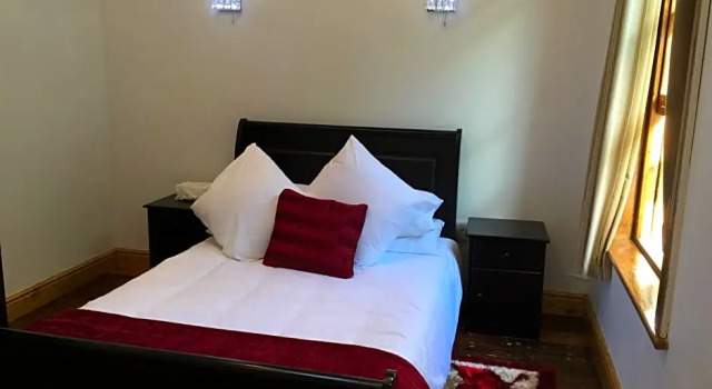 Номер Deluxe Central Hotel Guest House