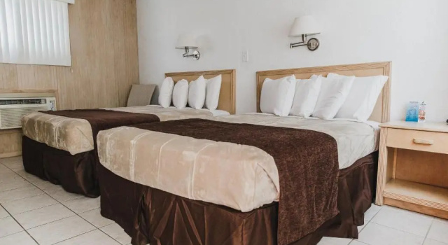 Четырёхместный номер Standard AA Heart of Wildwood Motels