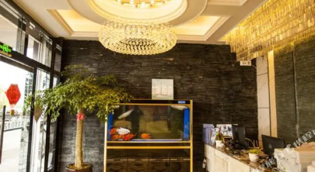 Linghai Holiday Hotel, Prenota Hotel Dali Yunnan