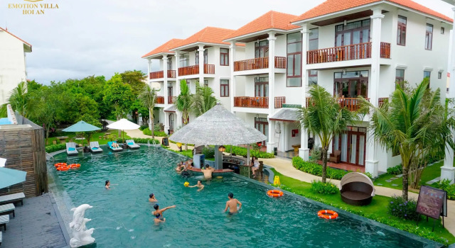 Люкс с видом на сад Hoi An Emotion Boutique Villa