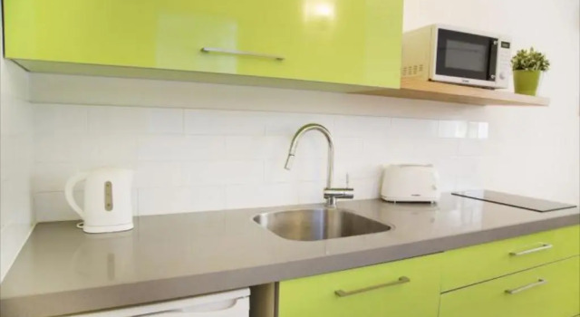 Cozy 1 BR Apt. near the beach, Забронировать Отель Отели Тель-Авива 3 звезды, рядом с Парк независимости, 3*