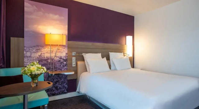 Двухместный номер Classic Mercure Marseille Centre Vieux Port