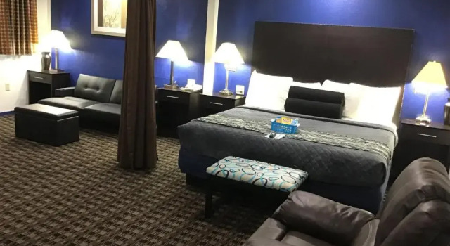 Люкс Budget Inn & Suites
