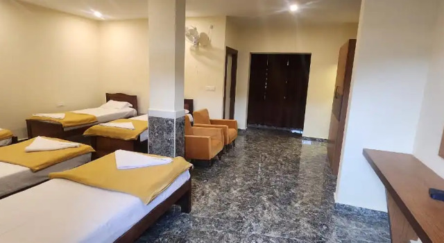 Кровать в общем номере (женский номер) Sanjose Residency