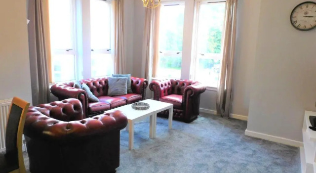 Апартаменты City Centre 2 bedroom apt, close to M8 & Tourist Attractions