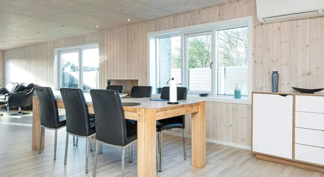 Chic Holiday Home in Børkop with Terrace, Забронировать Дом для отпуска Коттеджи Бёркоп, Коттедж