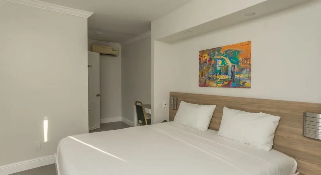 Номер Superior The Biscayne Hotel
