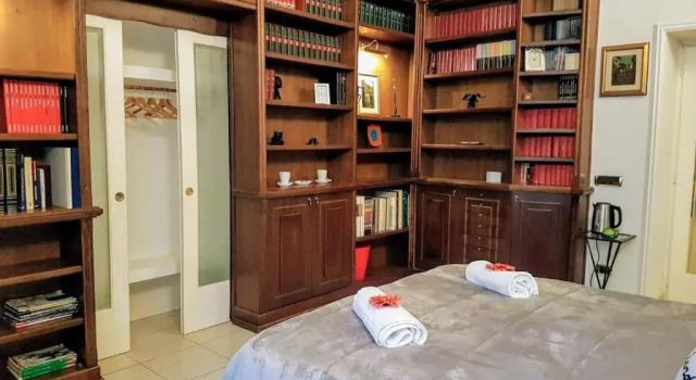 Suite Ottocento Napoletano, Забронировать Отель «постель и завтрак» Отели Неаполя с парковкой, рядом с Кафедральный собор Неаполя, Парковка