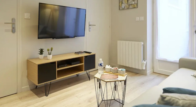 LocationsTourcoing- Le Valmy, Varaa Hotelli Tourcoing Picardy