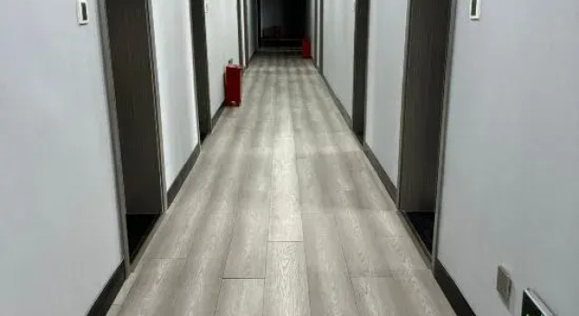 heng feng xiang, Rezerwuj Hotel Urumqi Xinjiang