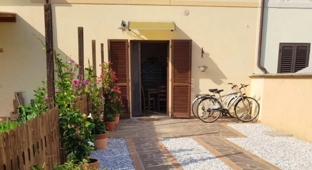 Apartment With one Bedroom in Cascina, With Shared Pool and Wifi - Near the Beach, Prenota Appartamento Hotel a Cascina con piscina, Piscina