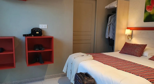 Трёхместный номер Comfort с видом на сад Hôtel Saint Louis
