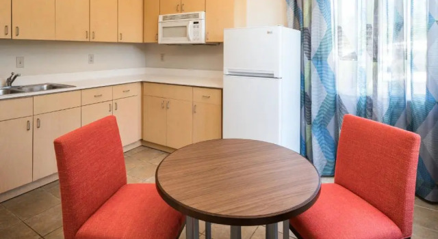 Люкс с 2 комнатами Holiday Inn Express & Suites Orlando International Airport by IHG