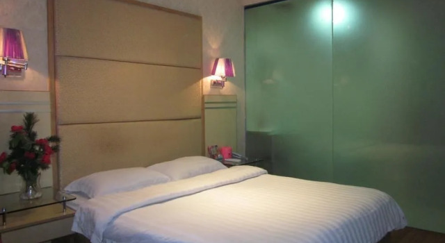 Mei Fu Hotel- Shenzhen, Rezerwuj Hotel Hotele w Shenzhen z parkingiem, Parking