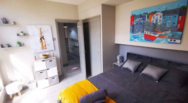 2BR Central Cosy Apartment