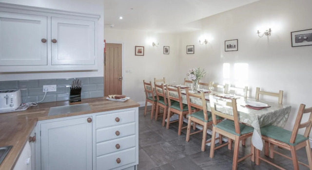 The Chaffhouse - 4 Bedroom - Llangennith, Book Feriehus Villaer i Cardiff, Villa