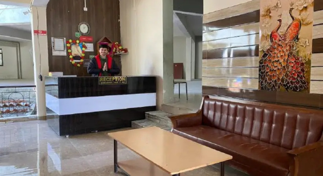 Kanara Hotels Pvt Ltd, Забронировать Отель Гургаон 