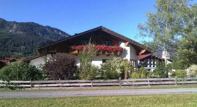 Апартаменты Landhaus Rossberg