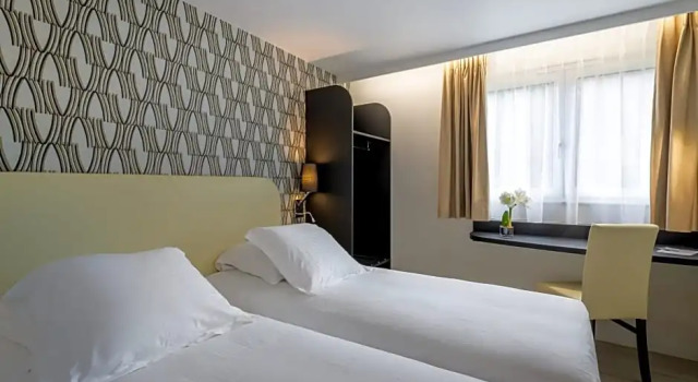 Номер Standard Zenith Hotel Caen