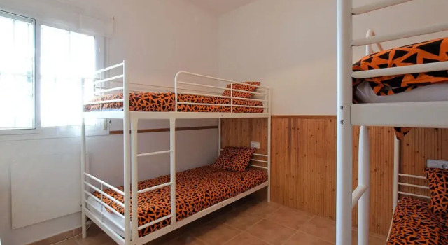 Вилла Spacious Villa with Hot Tub in Arenas