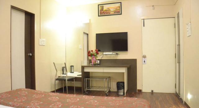 Hotel Vijay Residency, Забронировать Отель Отели штата Махараштры 3 звезды, 3*