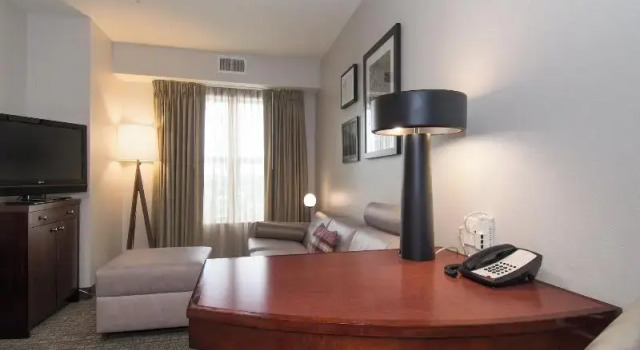 Четырёхместный люкс Residence Inn Marriott Concord